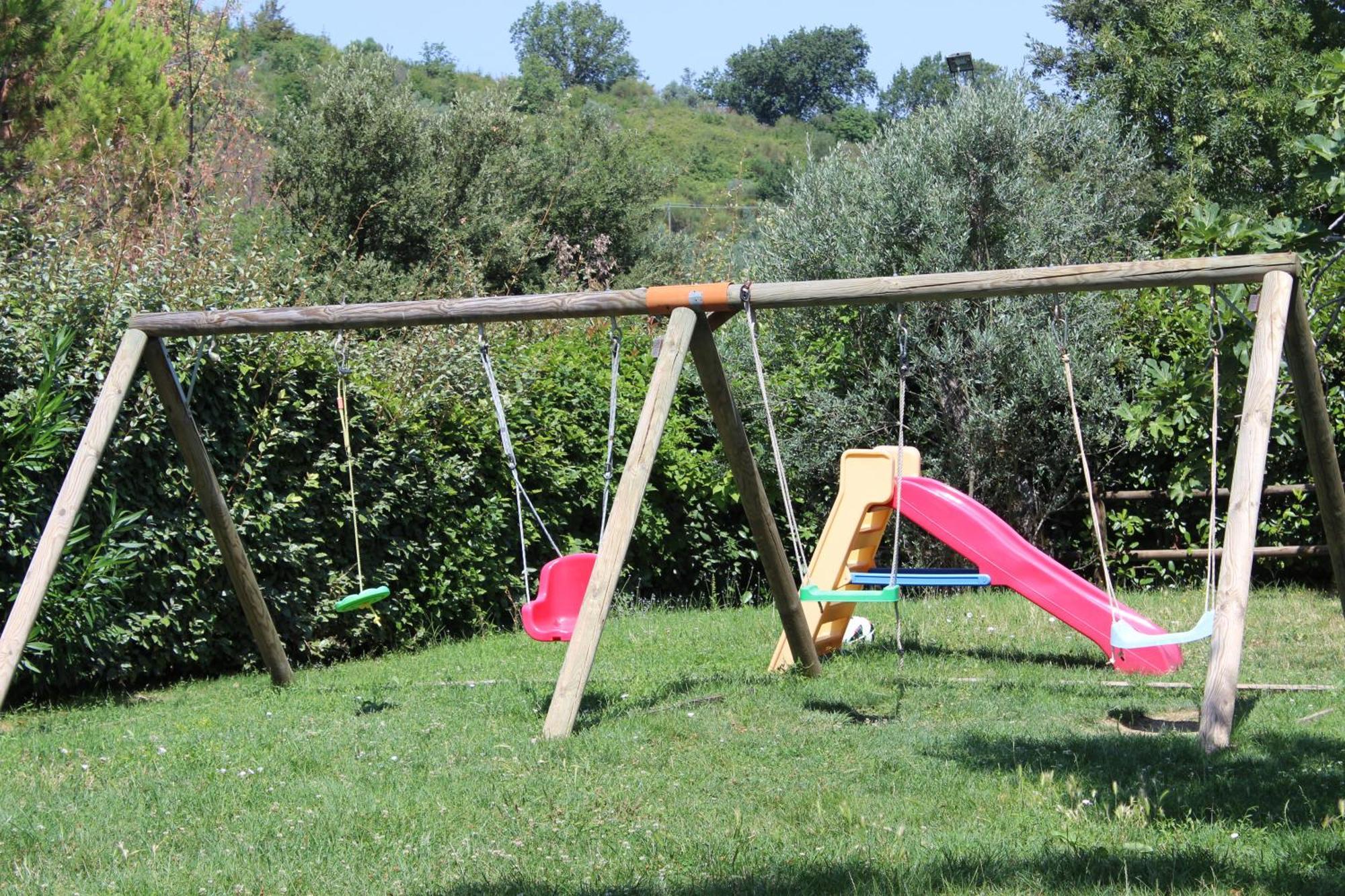 Villa Società Agricola F.lli Angelucci Cannara Esterno foto