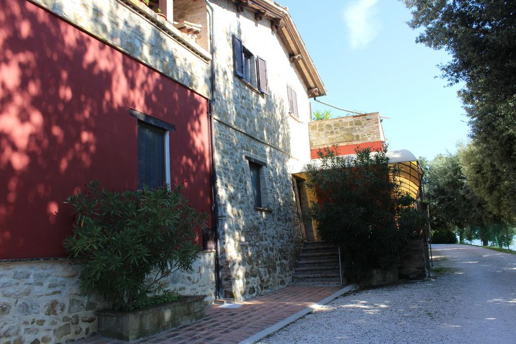 Villa Società Agricola F.lli Angelucci Cannara Esterno foto