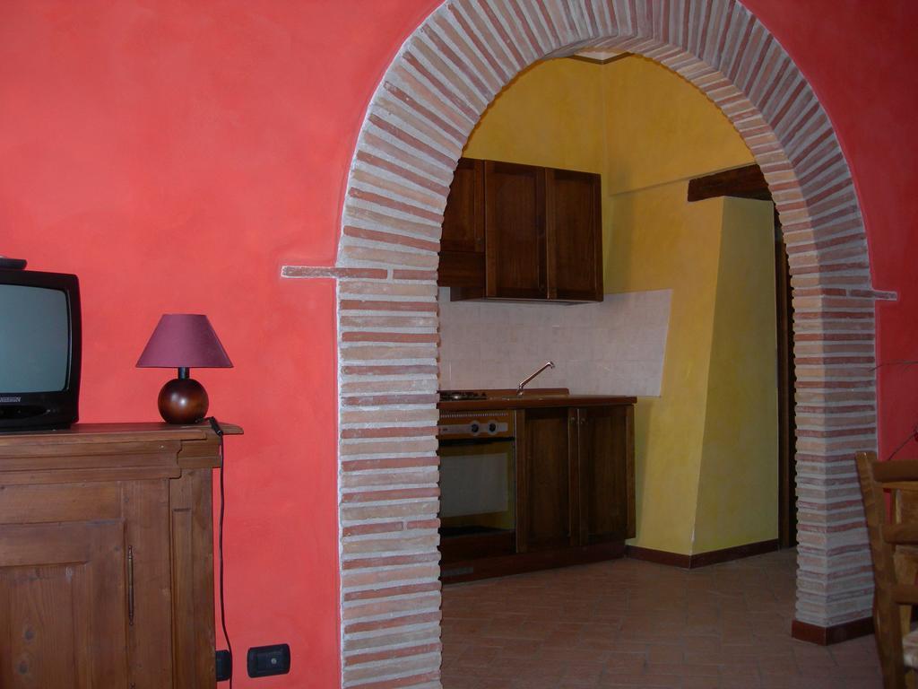 Villa Società Agricola F.lli Angelucci Cannara Esterno foto